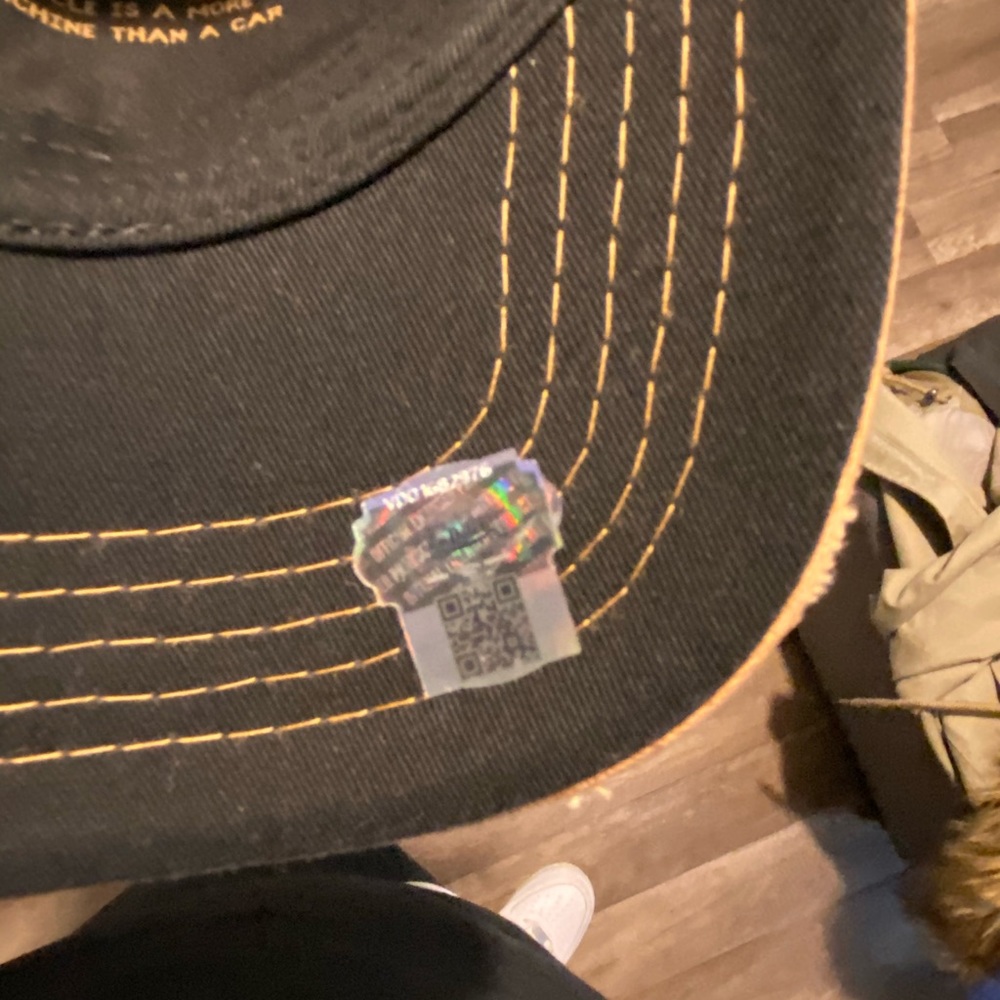 New von Dutch hat